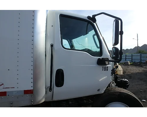 INTERNATIONAL MV607 Door Assembly, Front