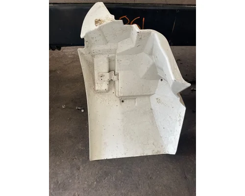 INTERNATIONAL MV607 Fender Extension