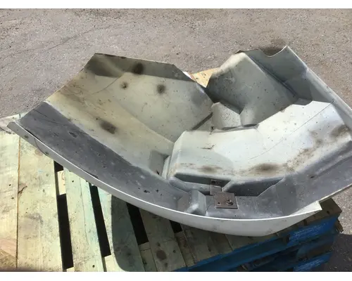 INTERNATIONAL MV607 Fender Extension