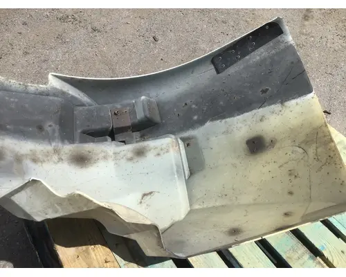 INTERNATIONAL MV607 Fender Extension