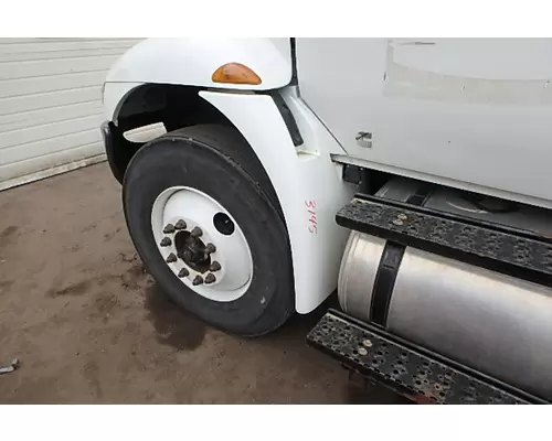 INTERNATIONAL MV607 Fender Extension