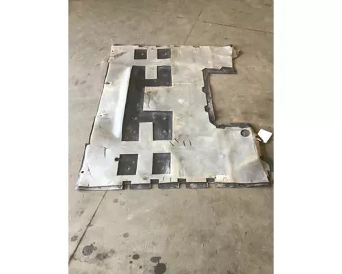 INTERNATIONAL MV607 Floor Mat