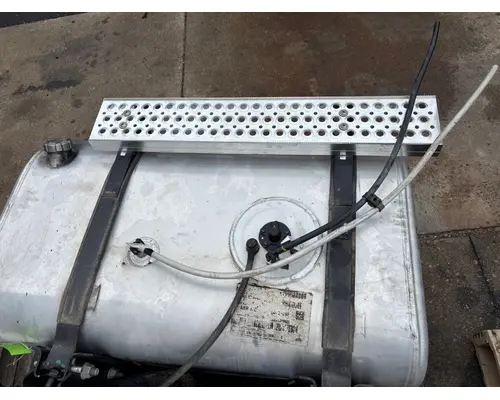 INTERNATIONAL MV607 Fuel Tank