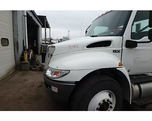 INTERNATIONAL MV607 Hood