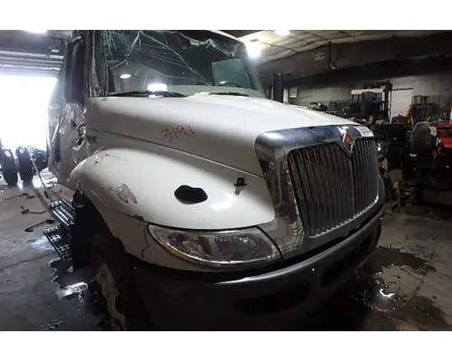 INTERNATIONAL MV607 Hood