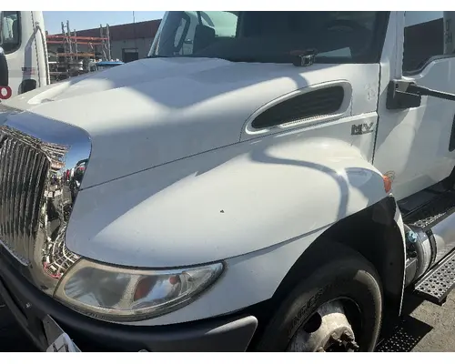 INTERNATIONAL MV607 Hood