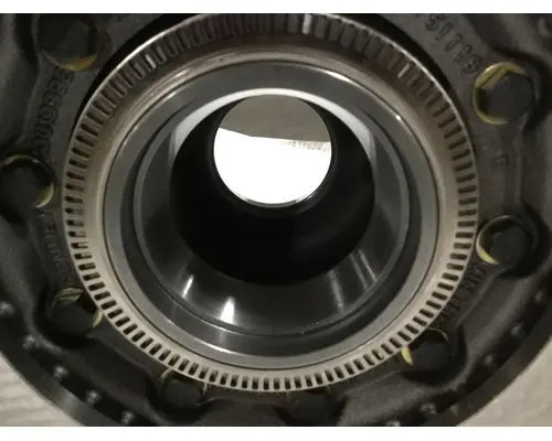 INTERNATIONAL MV607 Hub