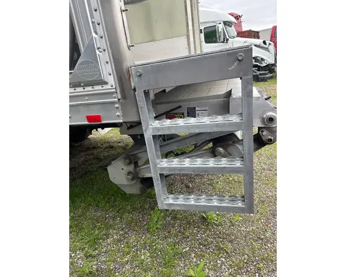 INTERNATIONAL MV607 Liftgates  Tailgates