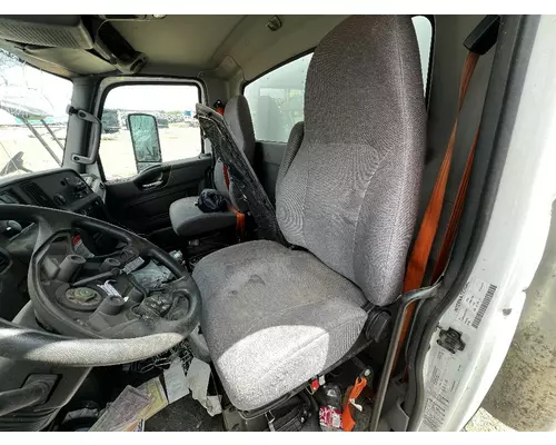 INTERNATIONAL MV607 Seat, Front