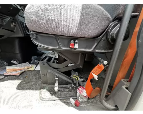 INTERNATIONAL MV607 Seat, Front