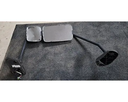 INTERNATIONAL MV607 Side View Mirror