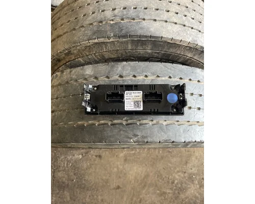 INTERNATIONAL MV607 Temperature Control
