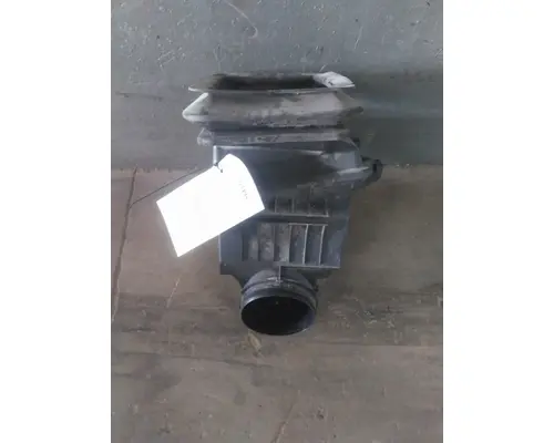 INTERNATIONAL MV AIR CLEANER