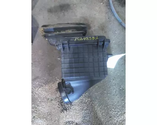 INTERNATIONAL MV AIR CLEANER