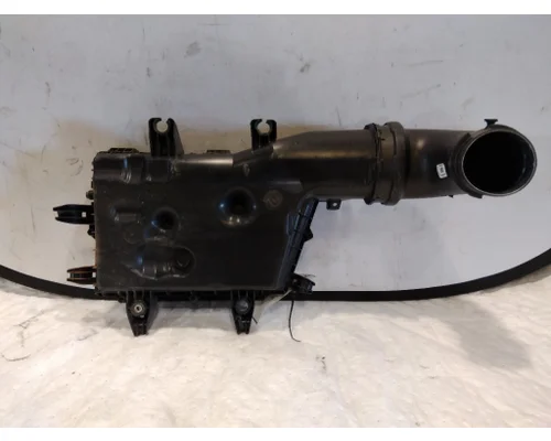 INTERNATIONAL MV AIR CLEANER