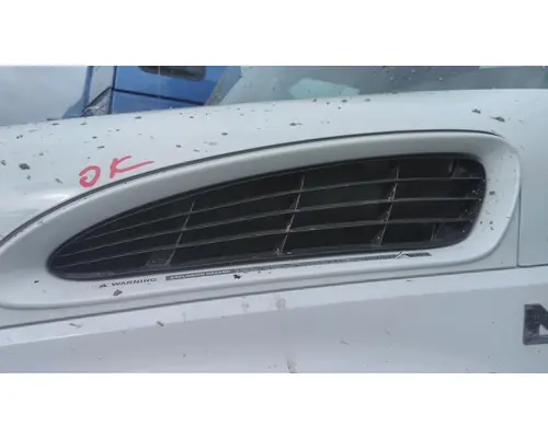 INTERNATIONAL MV AIR INTAKE LOUVERCOVER