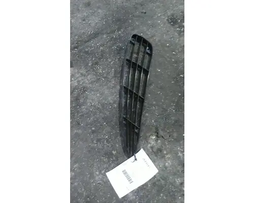 INTERNATIONAL MV AIR INTAKE LOUVERCOVER