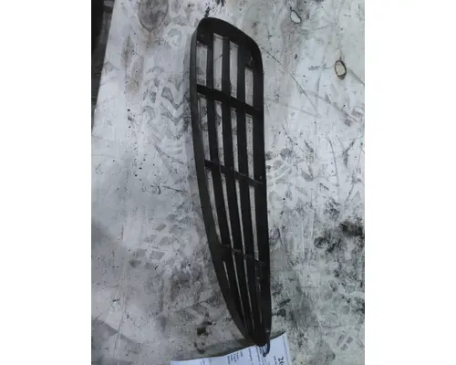INTERNATIONAL MV AIR INTAKE LOUVERCOVER