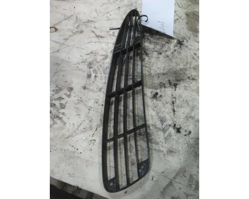 INTERNATIONAL MV AIR INTAKE LOUVERCOVER