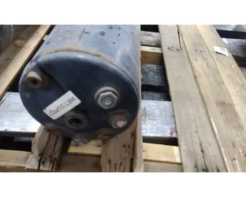INTERNATIONAL MV AIR TANK