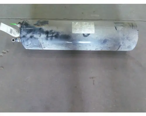 INTERNATIONAL MV AIR TANK