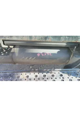 INTERNATIONAL MV AIR TANK