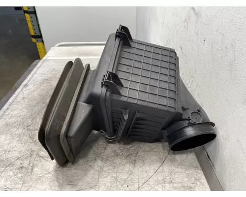 INTERNATIONAL MV Air Cleaner