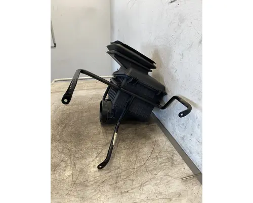 INTERNATIONAL MV Air Cleaner