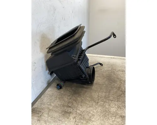 INTERNATIONAL MV Air Cleaner