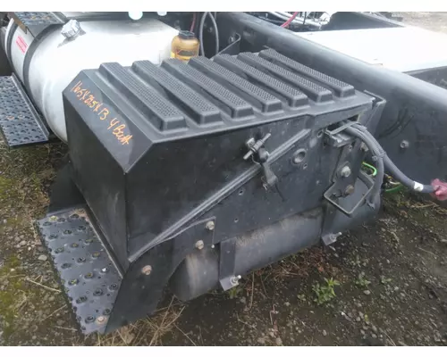 INTERNATIONAL MV BATTERY BOX