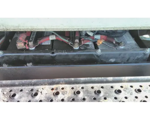 INTERNATIONAL MV BATTERY BOX