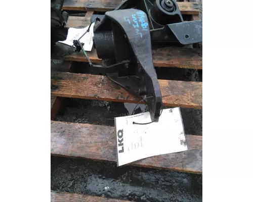 INTERNATIONAL MV CAB MOUNT,BRACKET