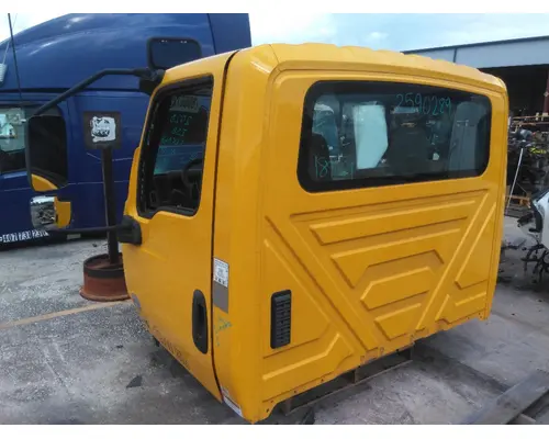 INTERNATIONAL MV CAB