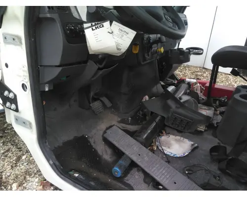 INTERNATIONAL MV CAB