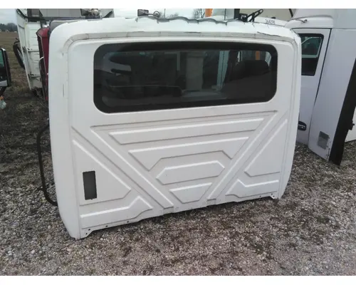 INTERNATIONAL MV CAB