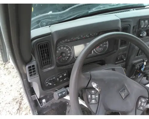 INTERNATIONAL MV CAB