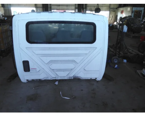 INTERNATIONAL MV CAB