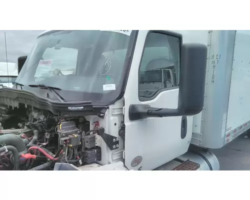 INTERNATIONAL MV CAB