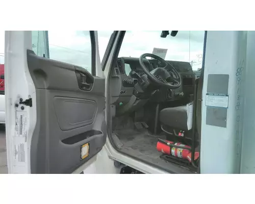 INTERNATIONAL MV CAB