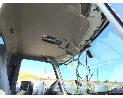 INTERNATIONAL MV CAB