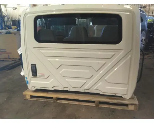 INTERNATIONAL MV CAB