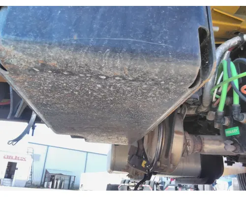 INTERNATIONAL MV DEF TANK