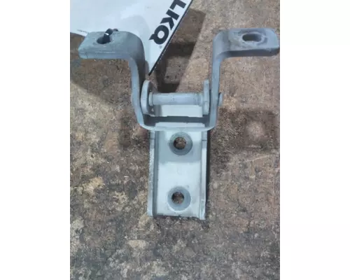 INTERNATIONAL MV DOOR HINGE