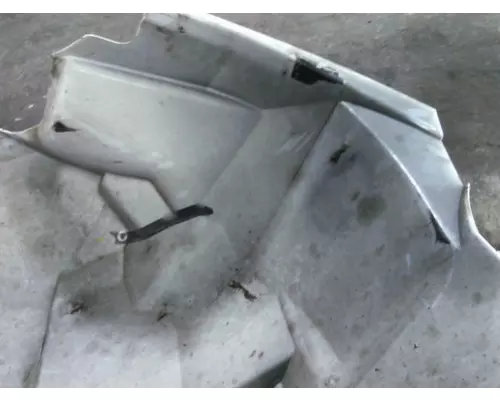 INTERNATIONAL MV FENDER ASSEMBLY, FRONT