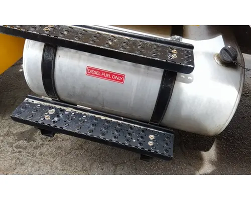 INTERNATIONAL MV FUEL TANK