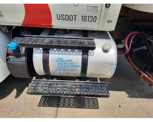 INTERNATIONAL MV FUEL TANK