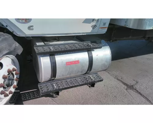 INTERNATIONAL MV FUEL TANK