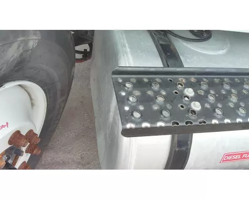 INTERNATIONAL MV FUEL TANK