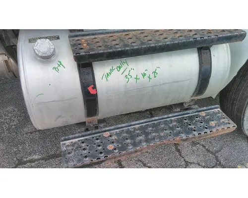 INTERNATIONAL MV FUEL TANK