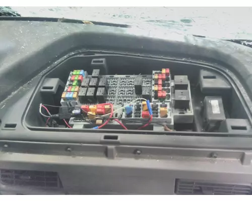 INTERNATIONAL MV FUSE BOX